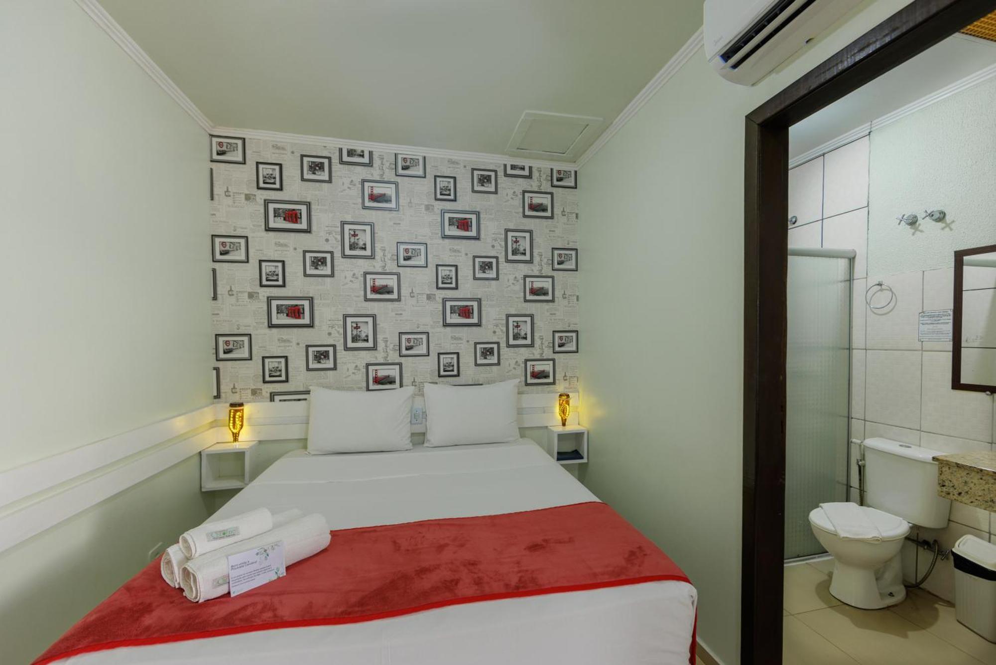 Hotel E Pousada Caroline Фос-ду-Игуасу Экстерьер фото